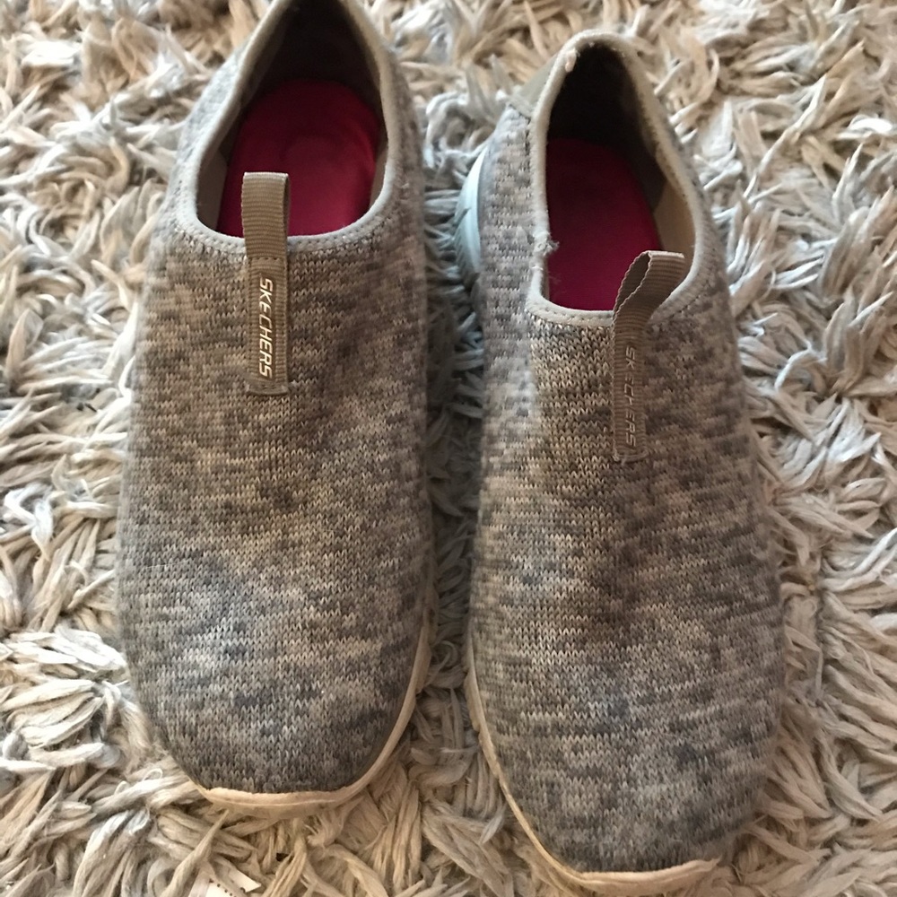 Sketchers size 8